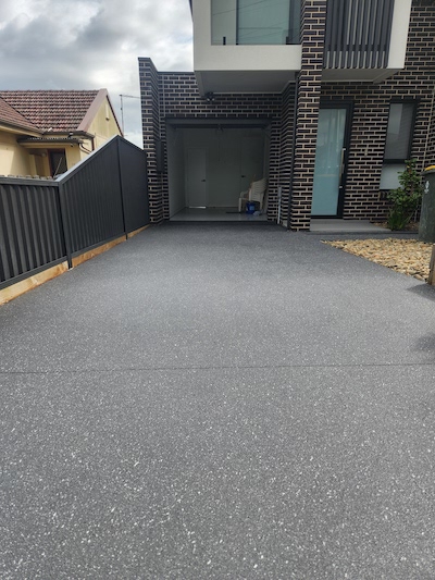 Resurfacing creates sophistiticated and durable driveway finishes.