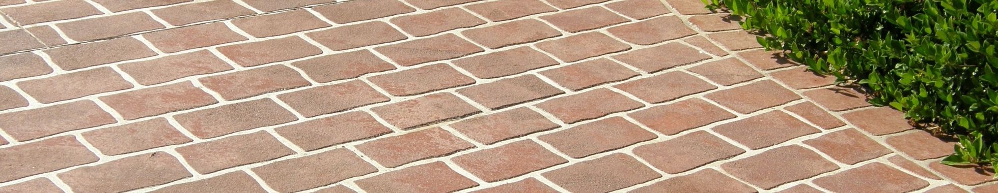 Adding colour and pattern to new concrete with Dulux Avista