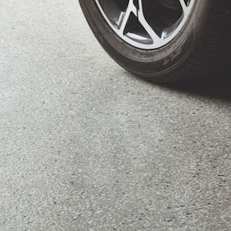 Grey Clouds flakes on a Stone Monument base
